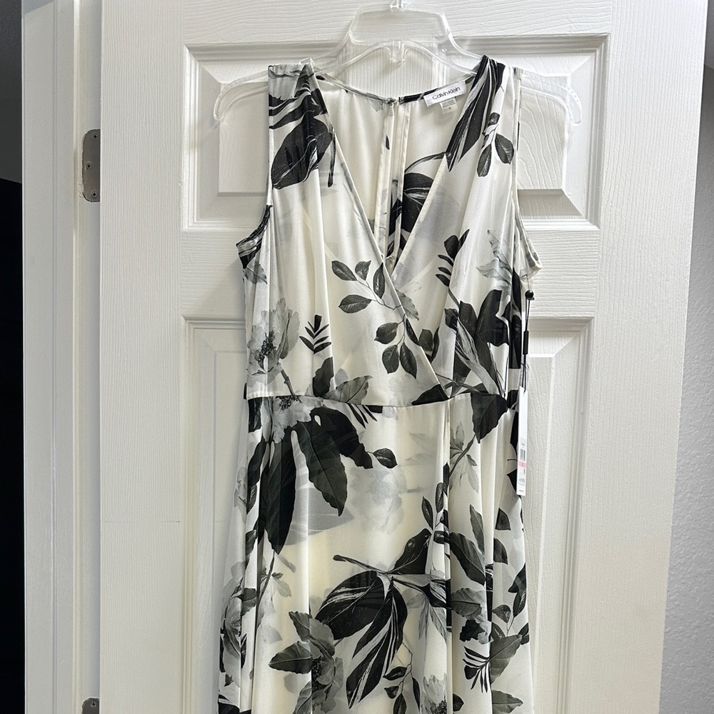 Calvin Klein faux wrap, lined, v neck dress-zips in back, size 10